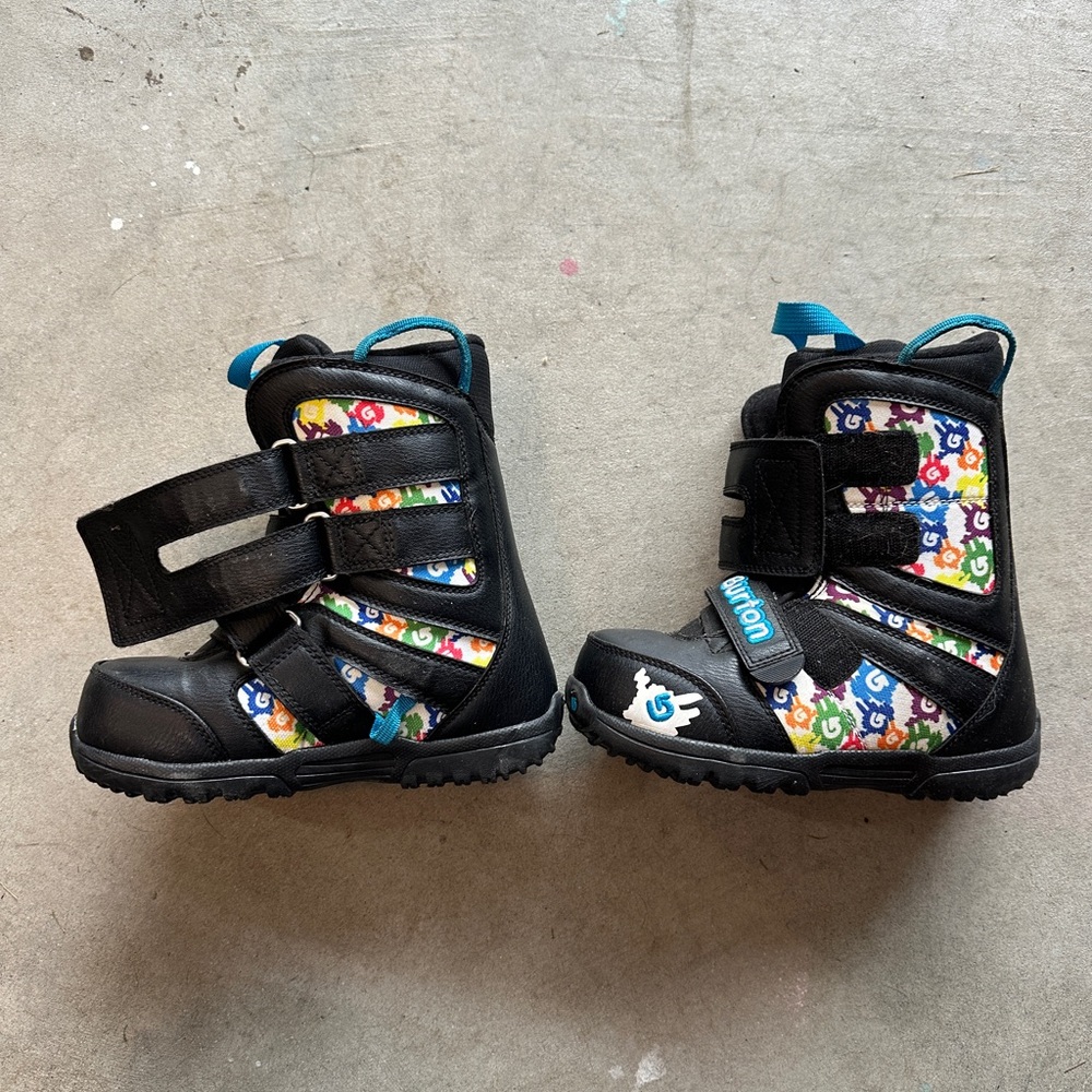 Burton Kids' Black Snowboard Boots with Colorful Pattern